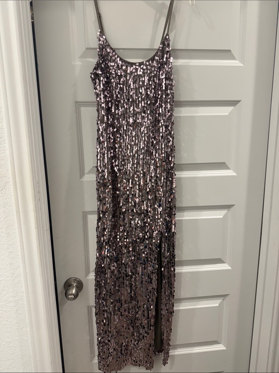 Forever 21 Dresses & Skirts - Forever 21 Metallic Sequin Dress